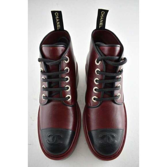 Chanel 20B Red Black Leather Pearl CC Combat Lace Up Tie Ankle Short Boots 39.5 - Picture 3 of 9